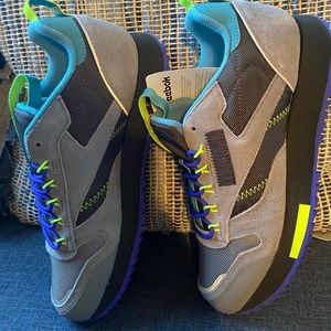 Reebok classic leather sneakers trail edition